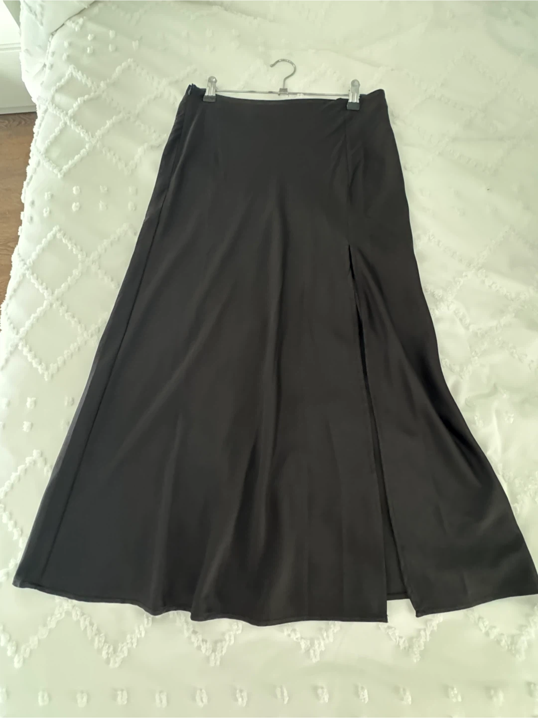 Black Satin Midi Skirt - M