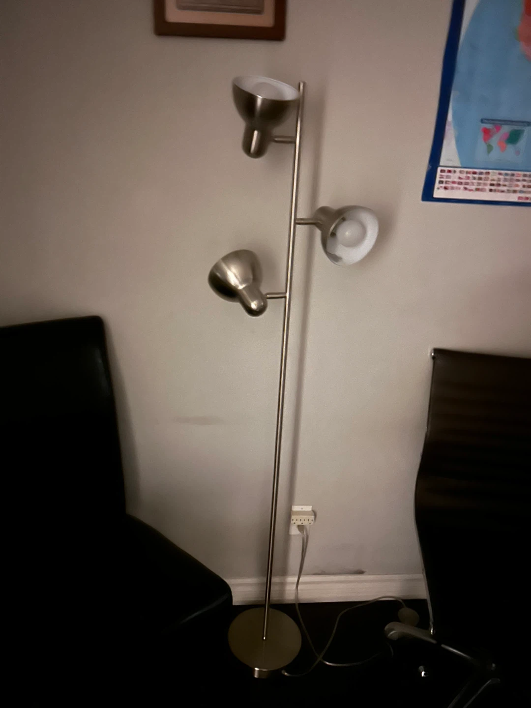 Adjustable 3-Head Floor Lamp - photo 2