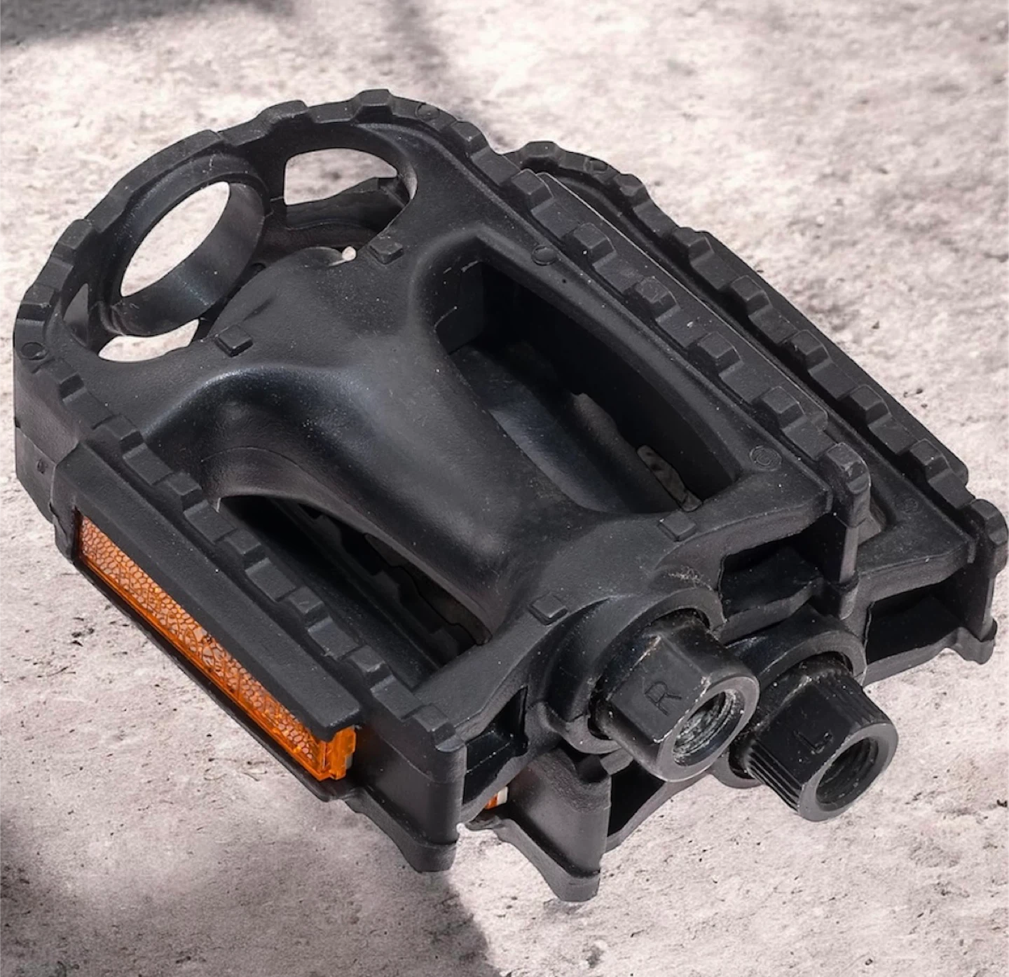 Bell Kicks 350 Bicycle Pedals
