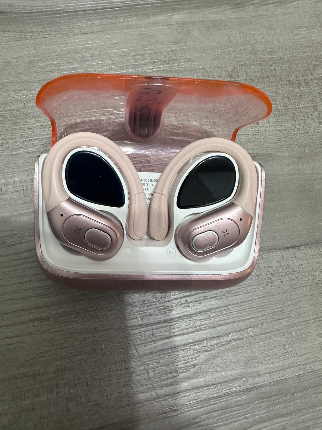 Rose Gold Wireless Earbuds with Charging Case - photo 3