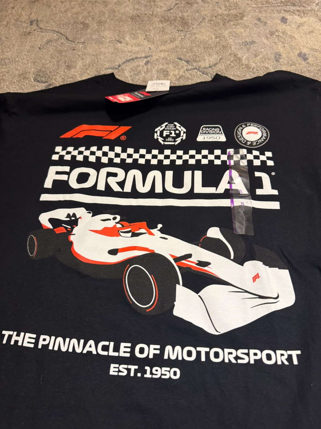 Formula 1 "The Pinnacle of Motorsport" T-Shirt XL - photo 2