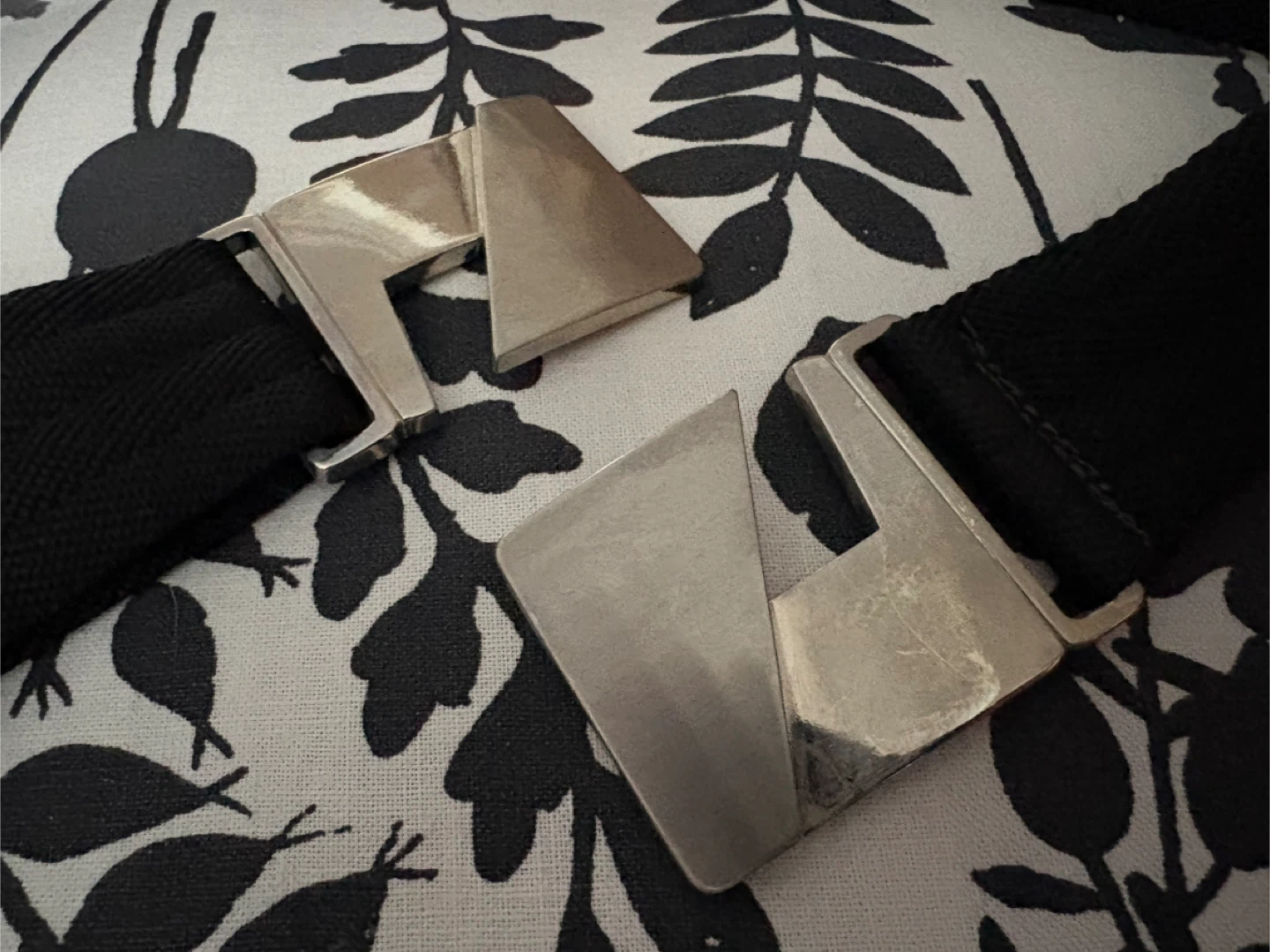 Black Belt with Unique Silver Buckle - photo 4