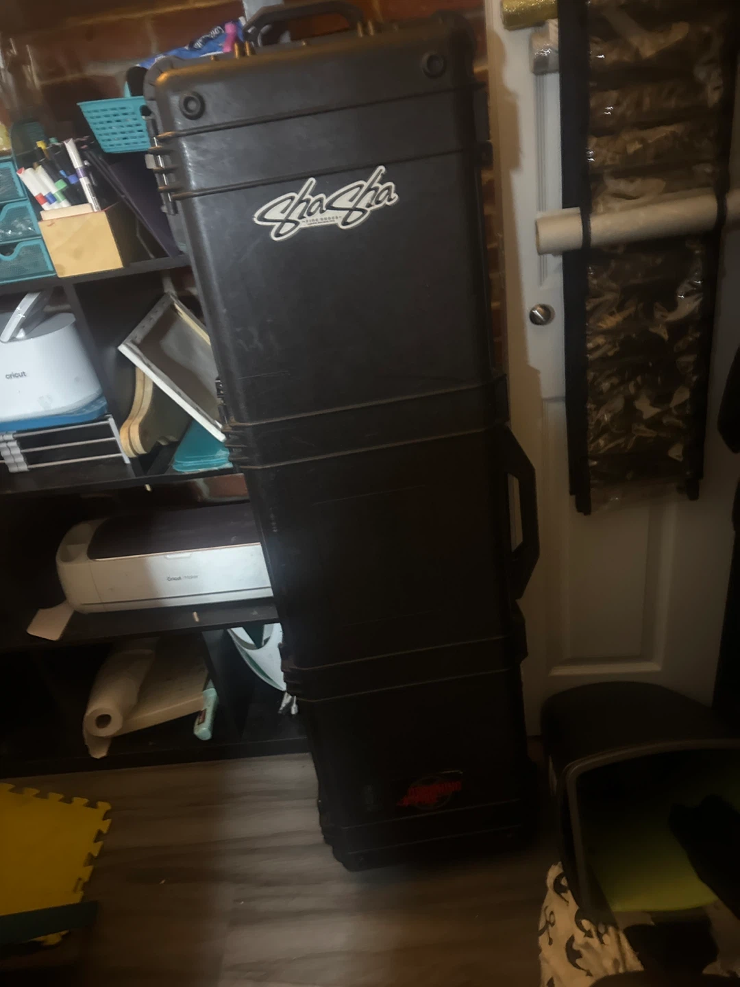 Pelican 1750 (rifle/gun/keyboard) Case with Wheels