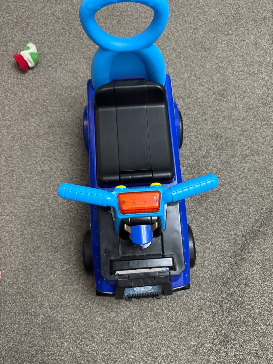 Paw Patrol Chase Ride-On Toy Car - photo 2