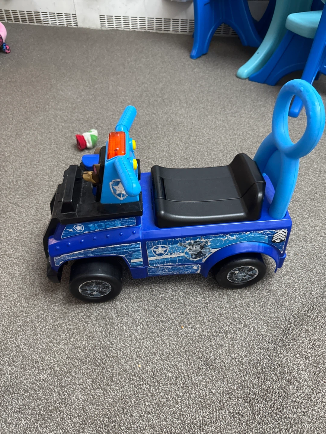 Paw Patrol Chase Ride-On Toy Car - photo 3
