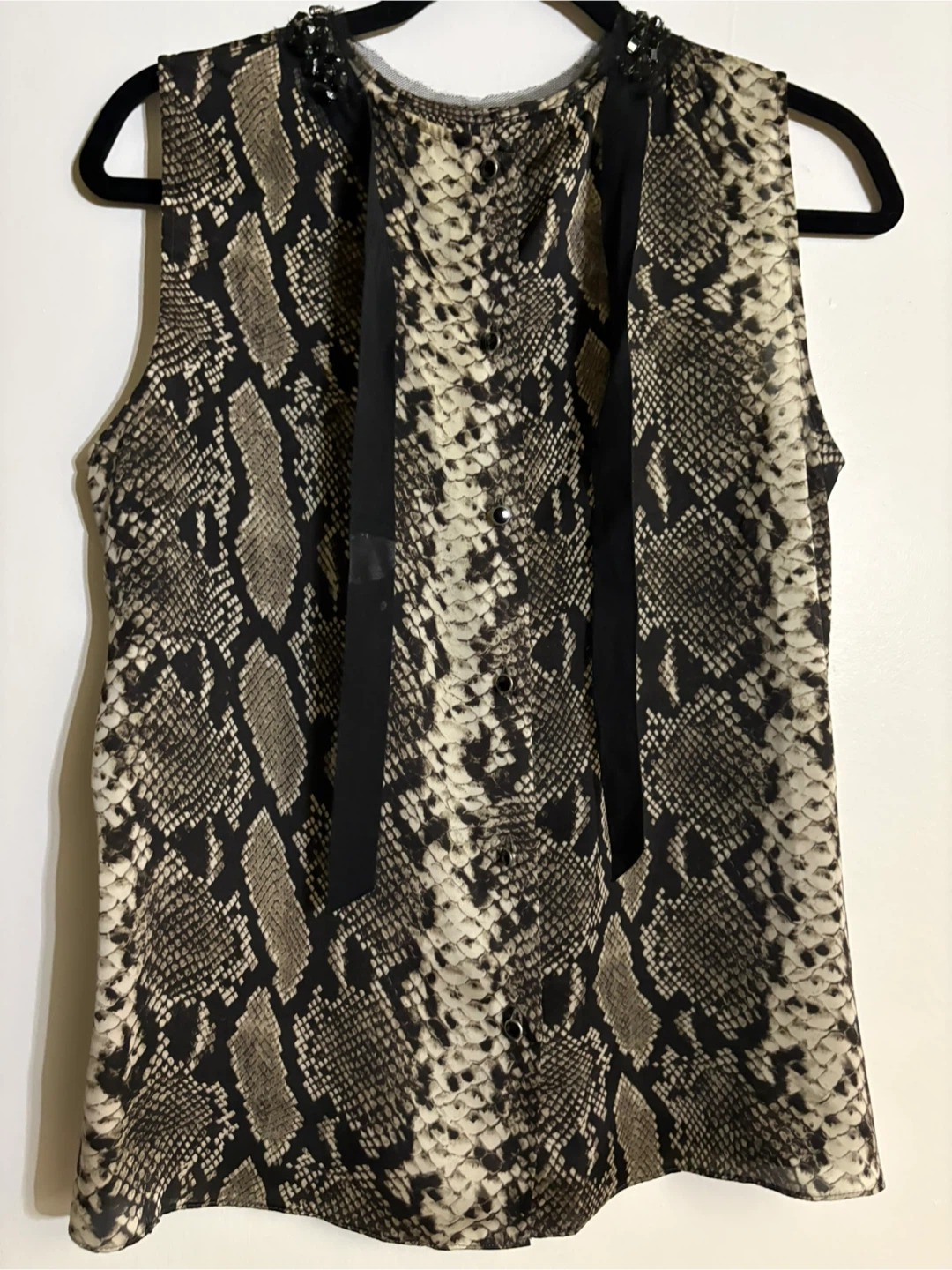 Women's Sleeveless Snake Print Blouse with Embellished Neckline - photo 4