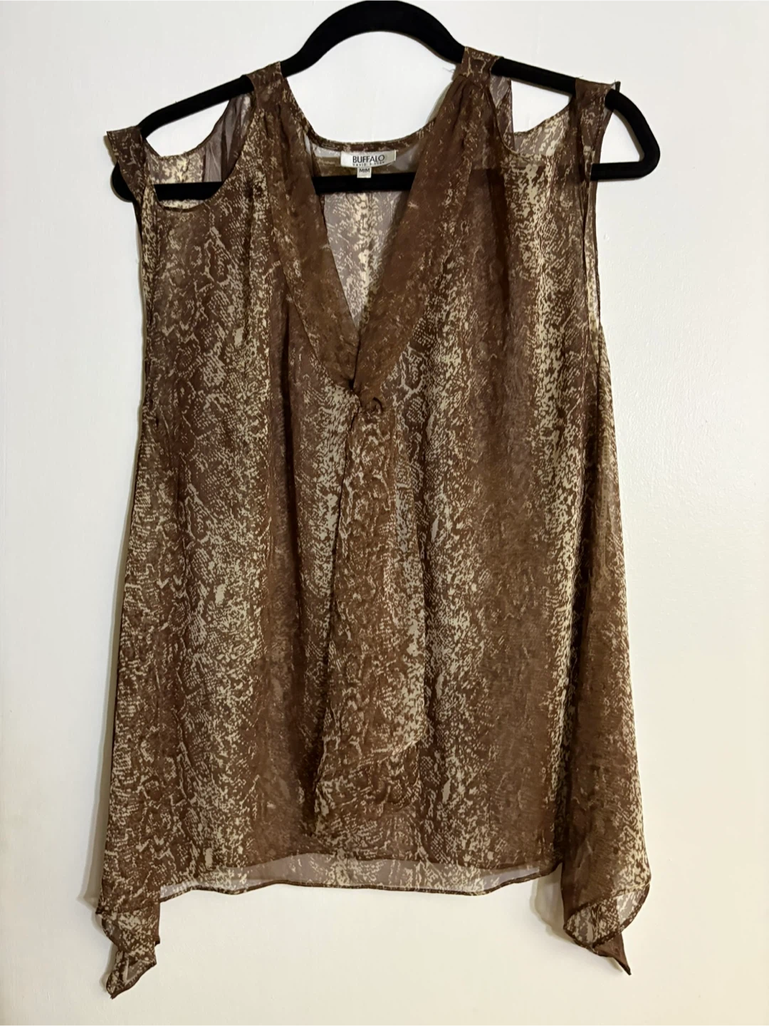 Buffalo David Bitton Women's Snake Print Cold Shoulder Top M/M