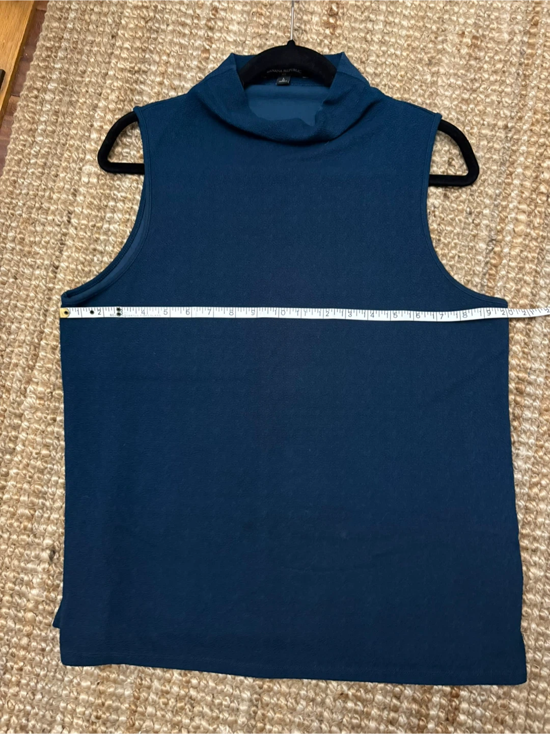 Banana Republic Sleeveless Turtleneck Top - Size L - photo 5