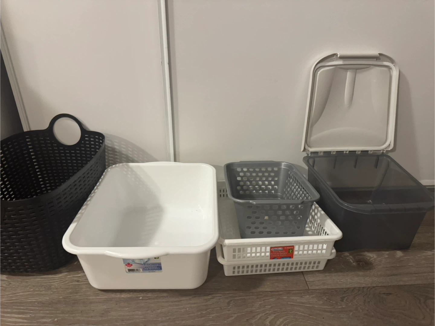 6 Plastic Baskets and Storage Tubs