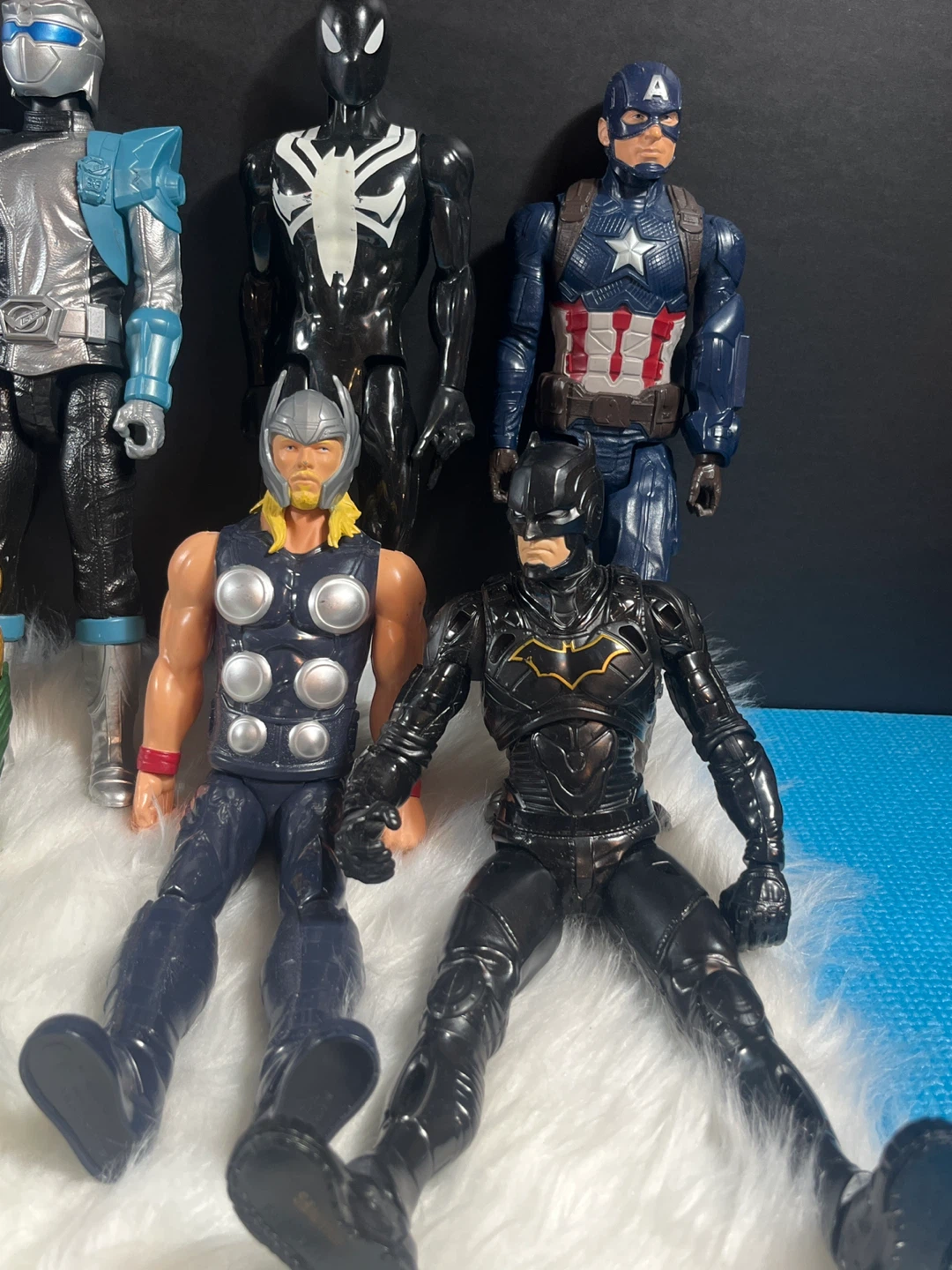 Any 3 for $10 - Marvel, DC, Power Rangers - photo 4
