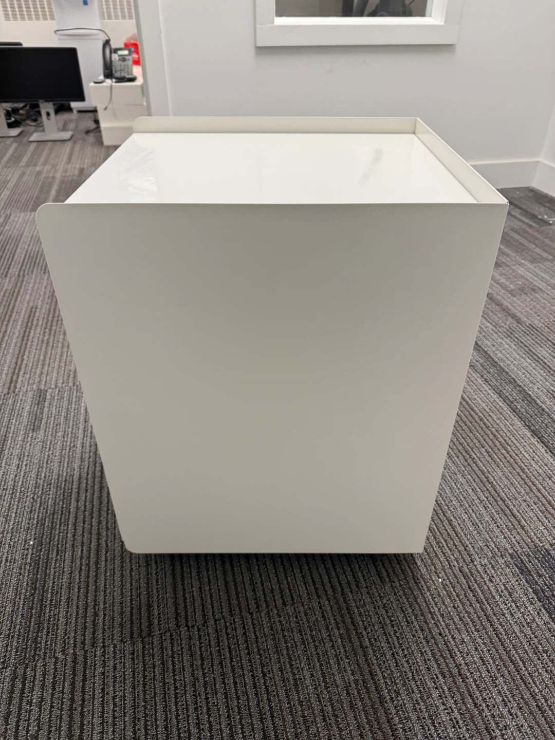 Like new! Unused! White 2-Drawer Filing Cabinet - photo 3
