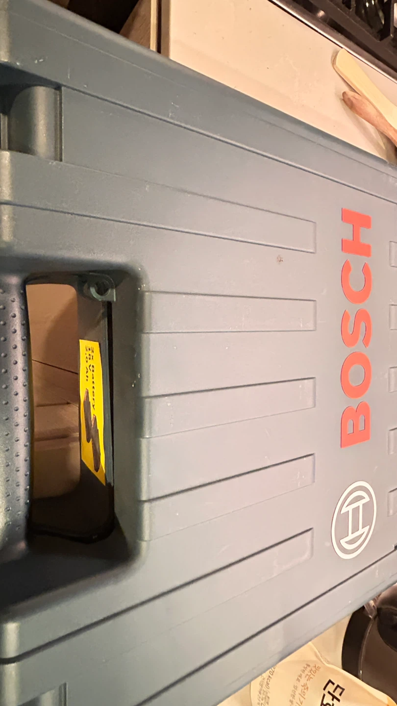 Bosch 18V  Drill with Charger and Case
