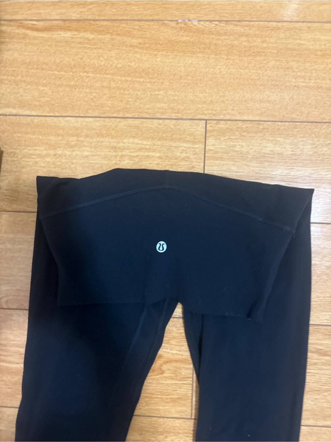 Lululemon Black Leggings $35 - photo 2