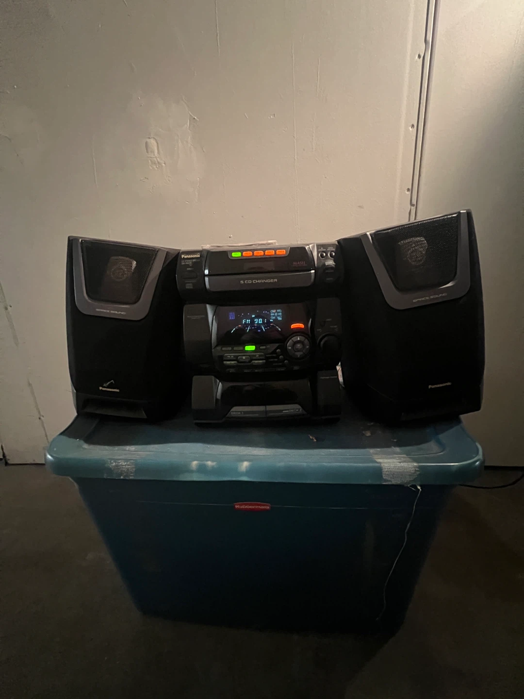 Panasonic SC-AK20 CD Stereo System with 5 CD Changer