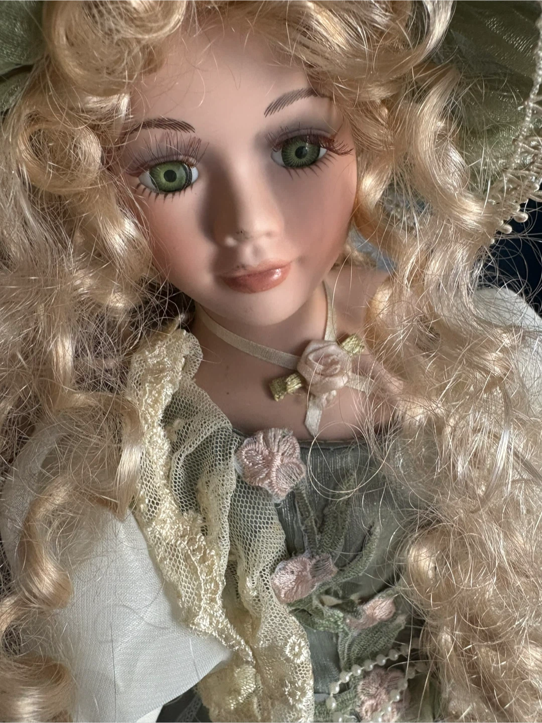 Vintage Porcelain Doll - photo 4