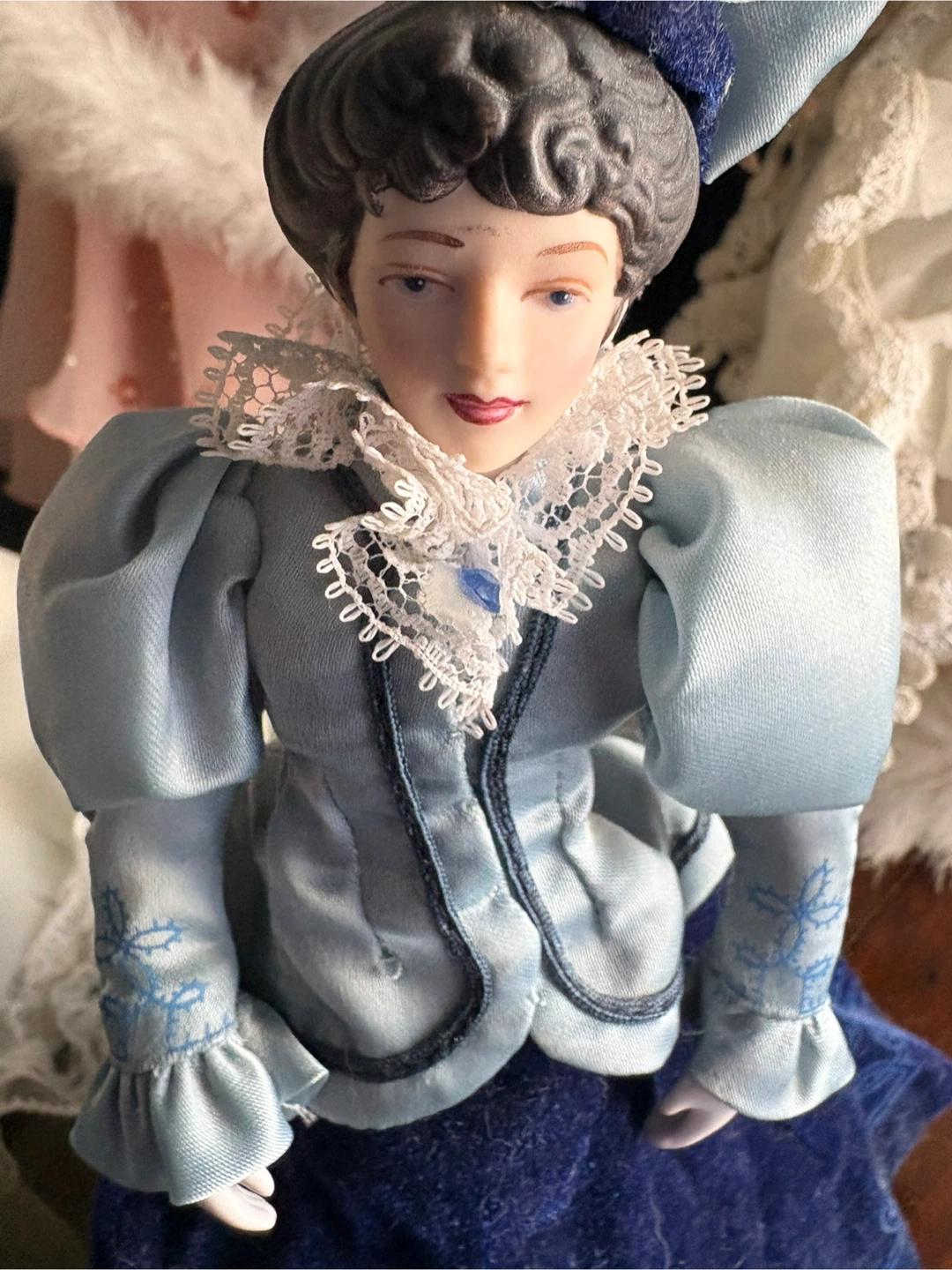 Vintage Victorian Style Porcelain Doll - photo 2