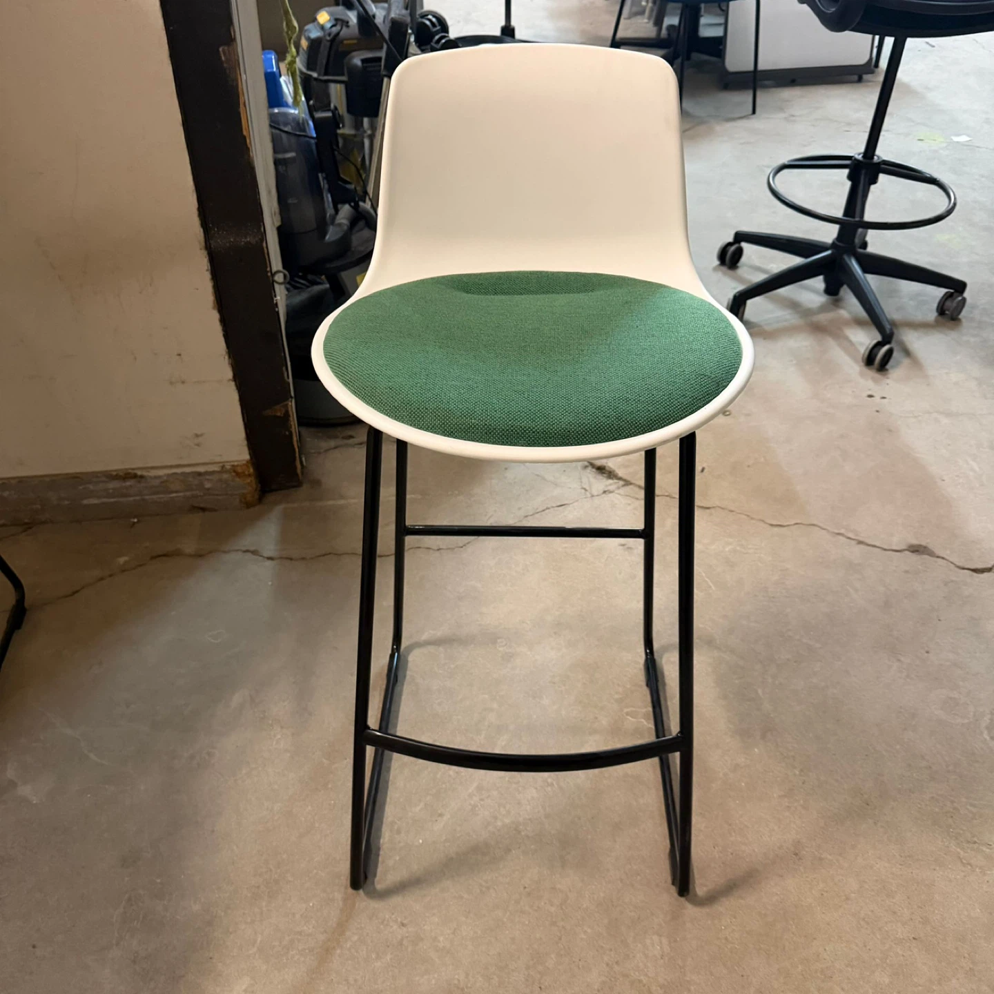 Steelcase Bar Height Stools – Like New – 12 In Stock