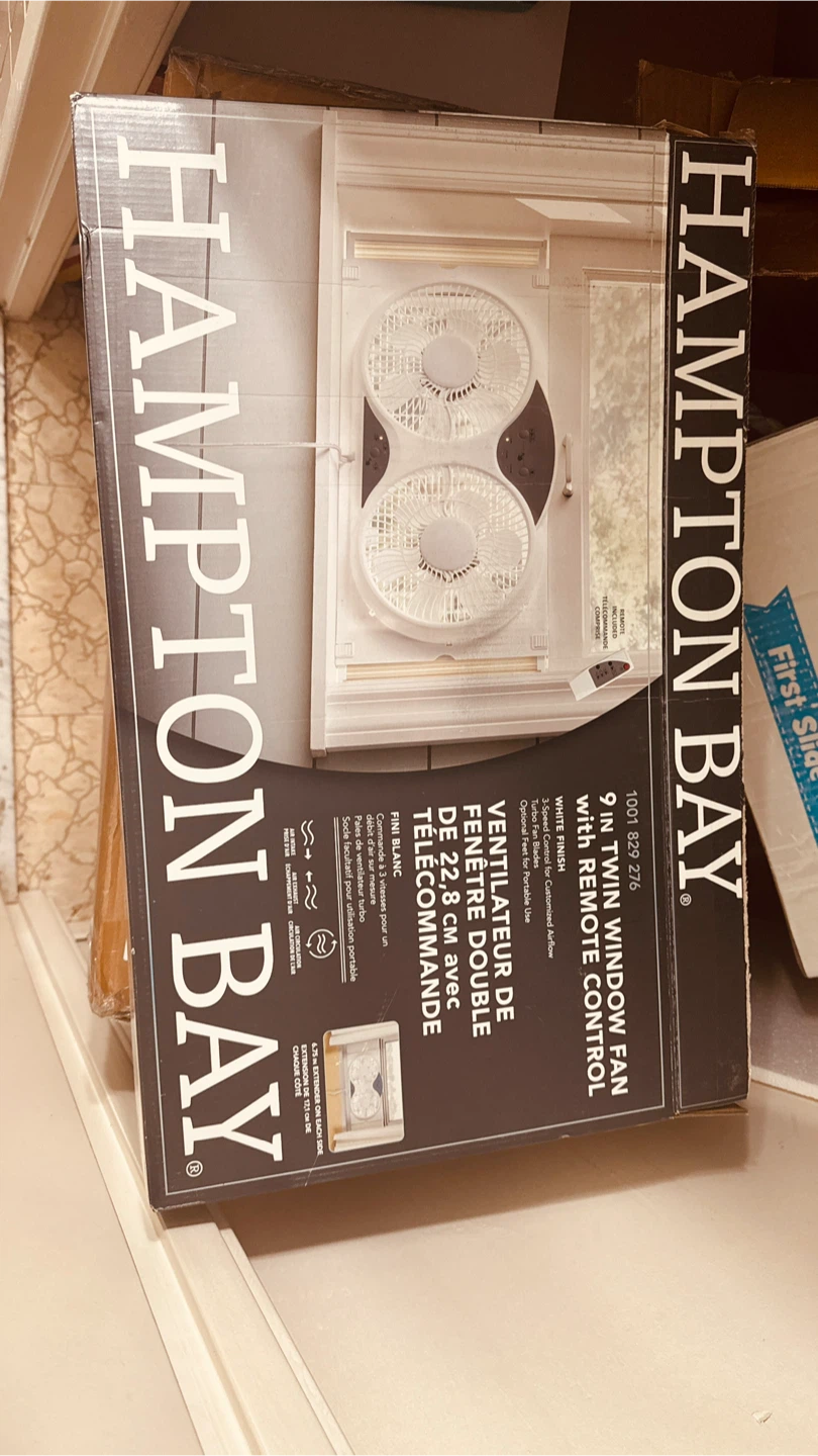 Hampton Bay 9" Twin Window Fan with Remote Control - photo 2