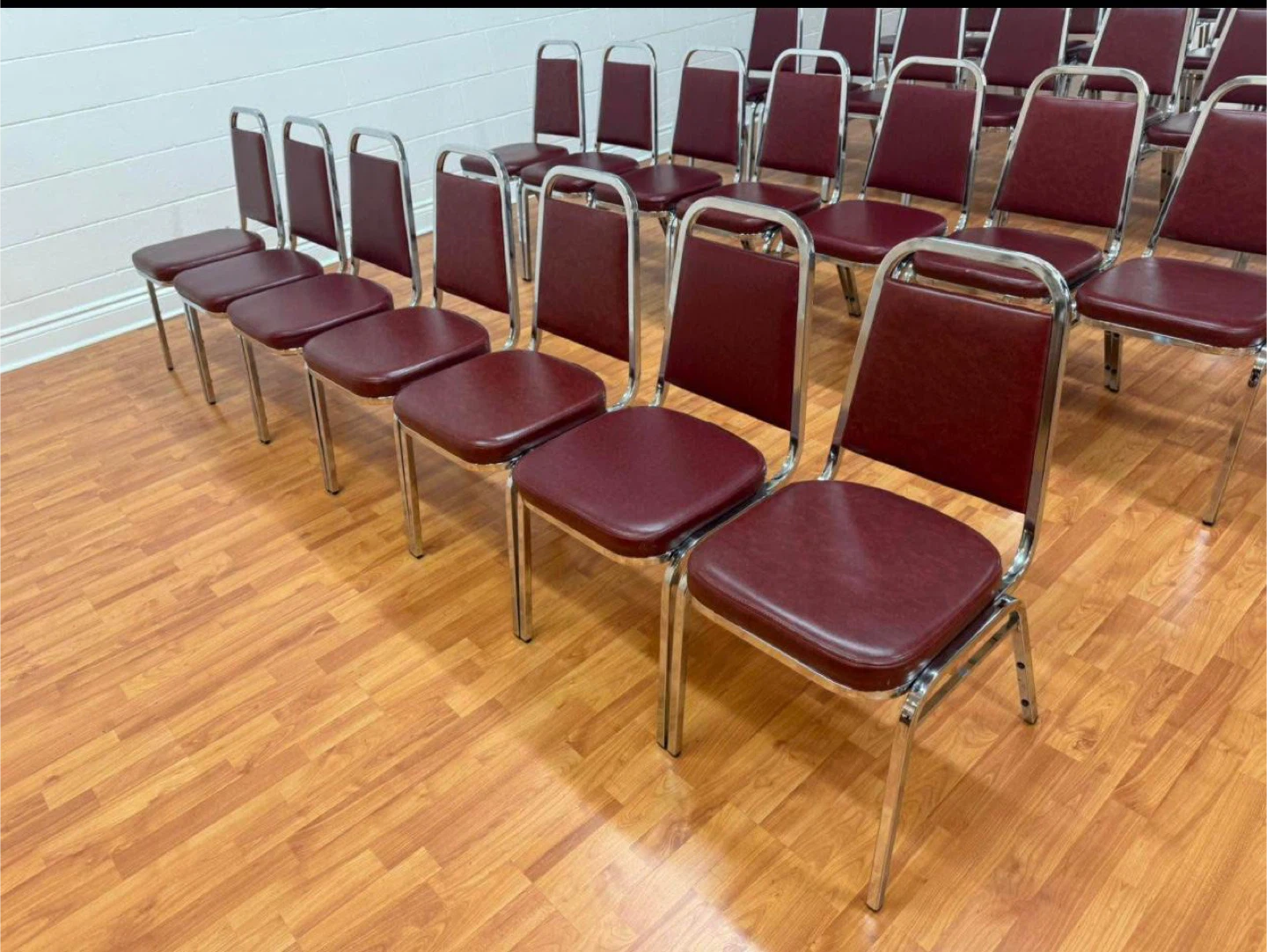 Church / Banquete Stacking Chairs