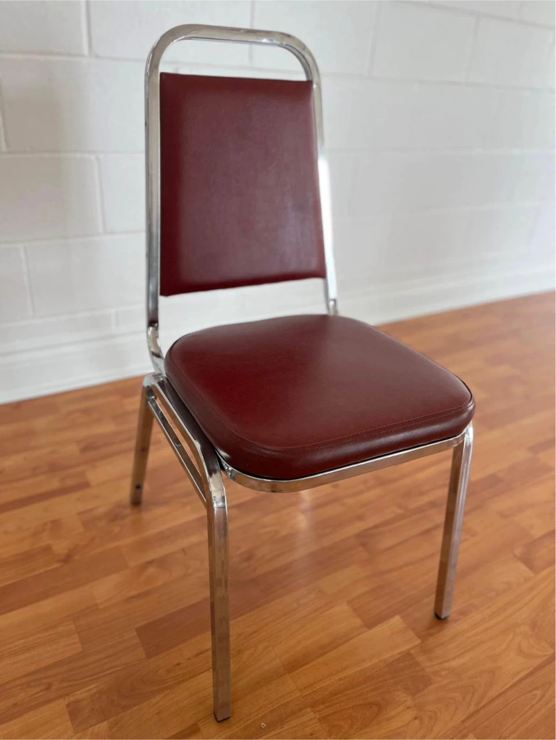 Church / Banquete Stacking Chairs - photo 2