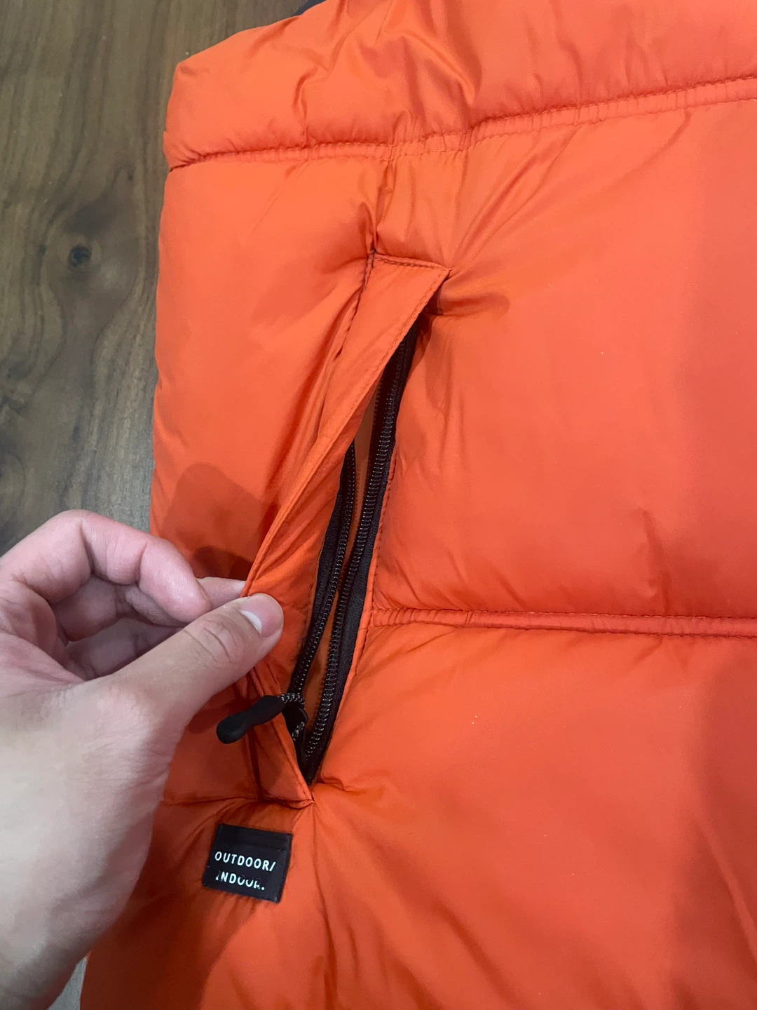 Zara Black/Orange Puffer Vest - Size Men’s Medium - photo 5