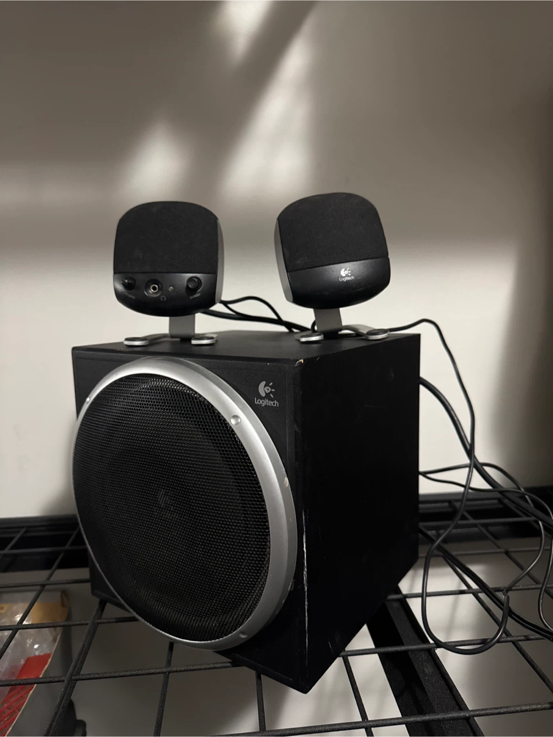 Logitech 2.1 Speaker System with Subwoofer
