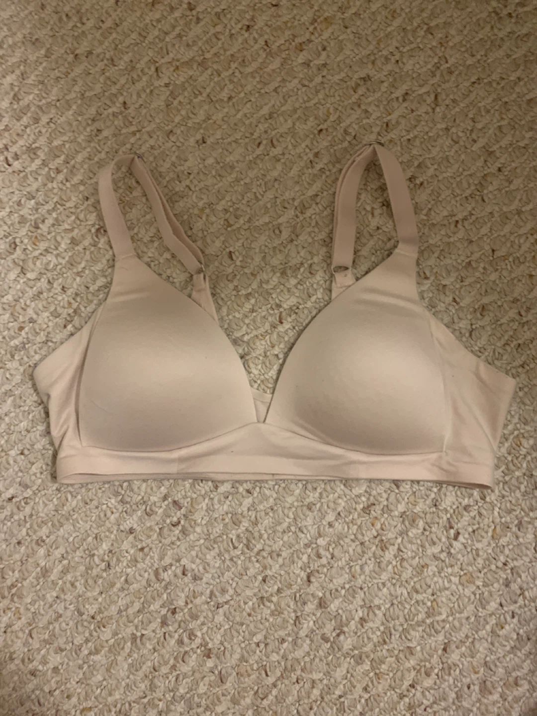 ⭐️ NEED GONE FAST Light Pink Wirefree Bra 32B