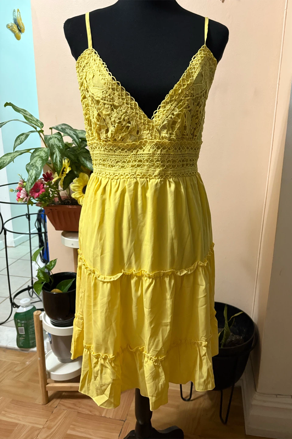 Yellow Tiered Sundress with Lace Bodice - photo 4