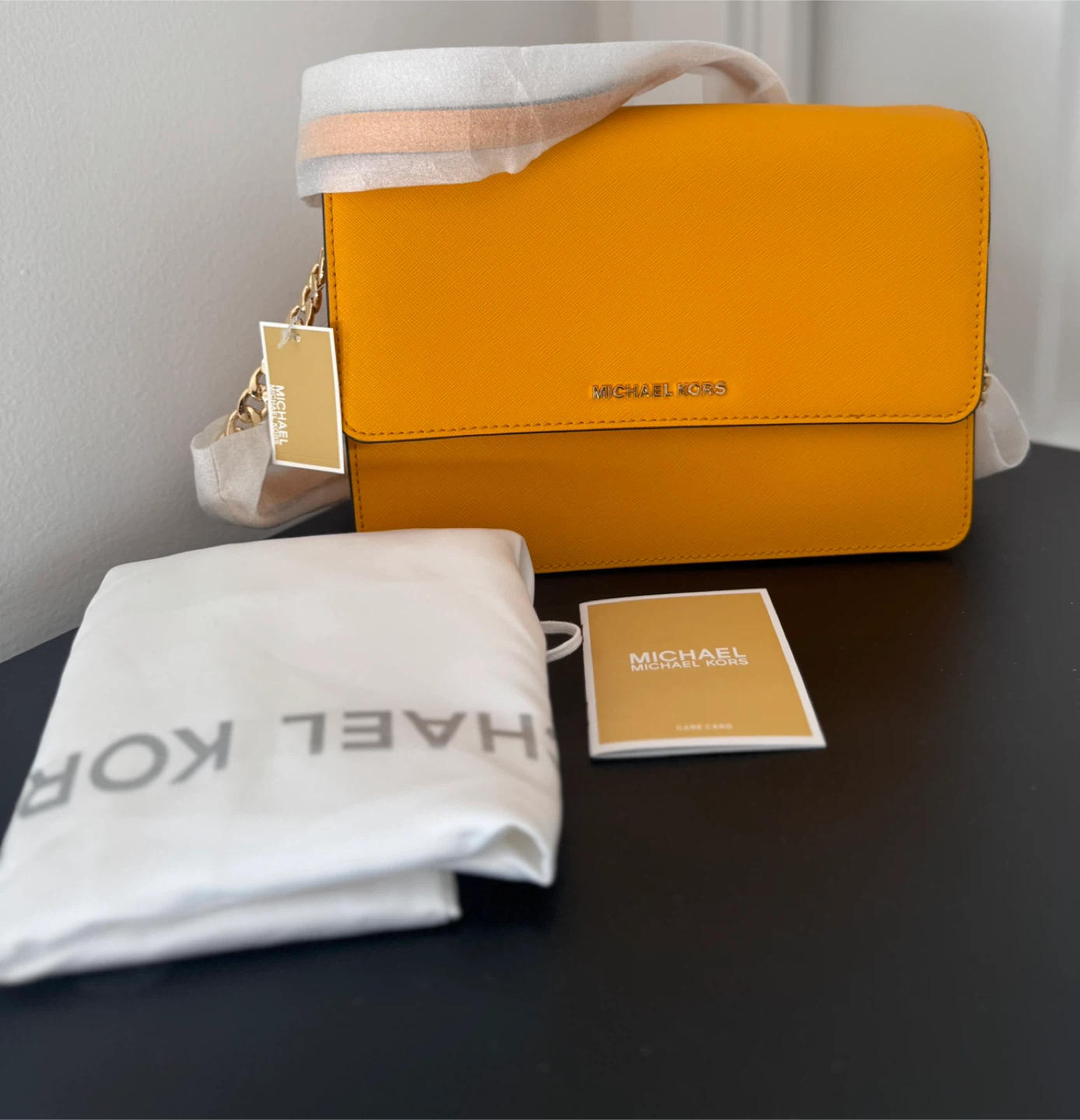 Michael Kors Daniela crossbody bag