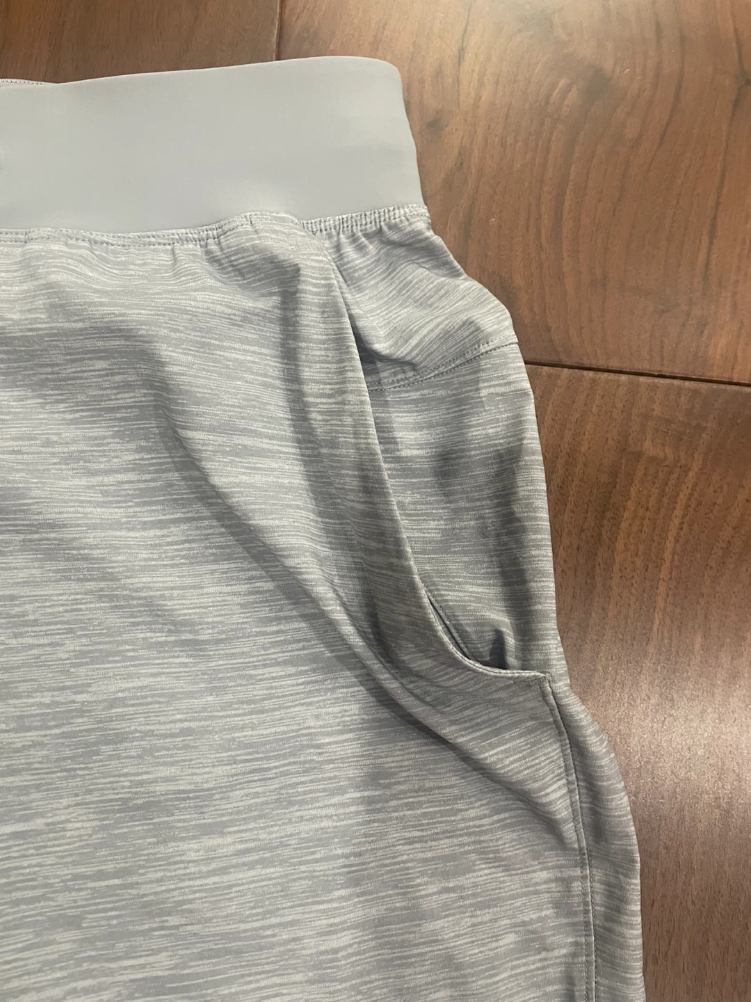 Lululemon Grey Men’s 9” Inseam Shorts - Size Medium - photo 5
