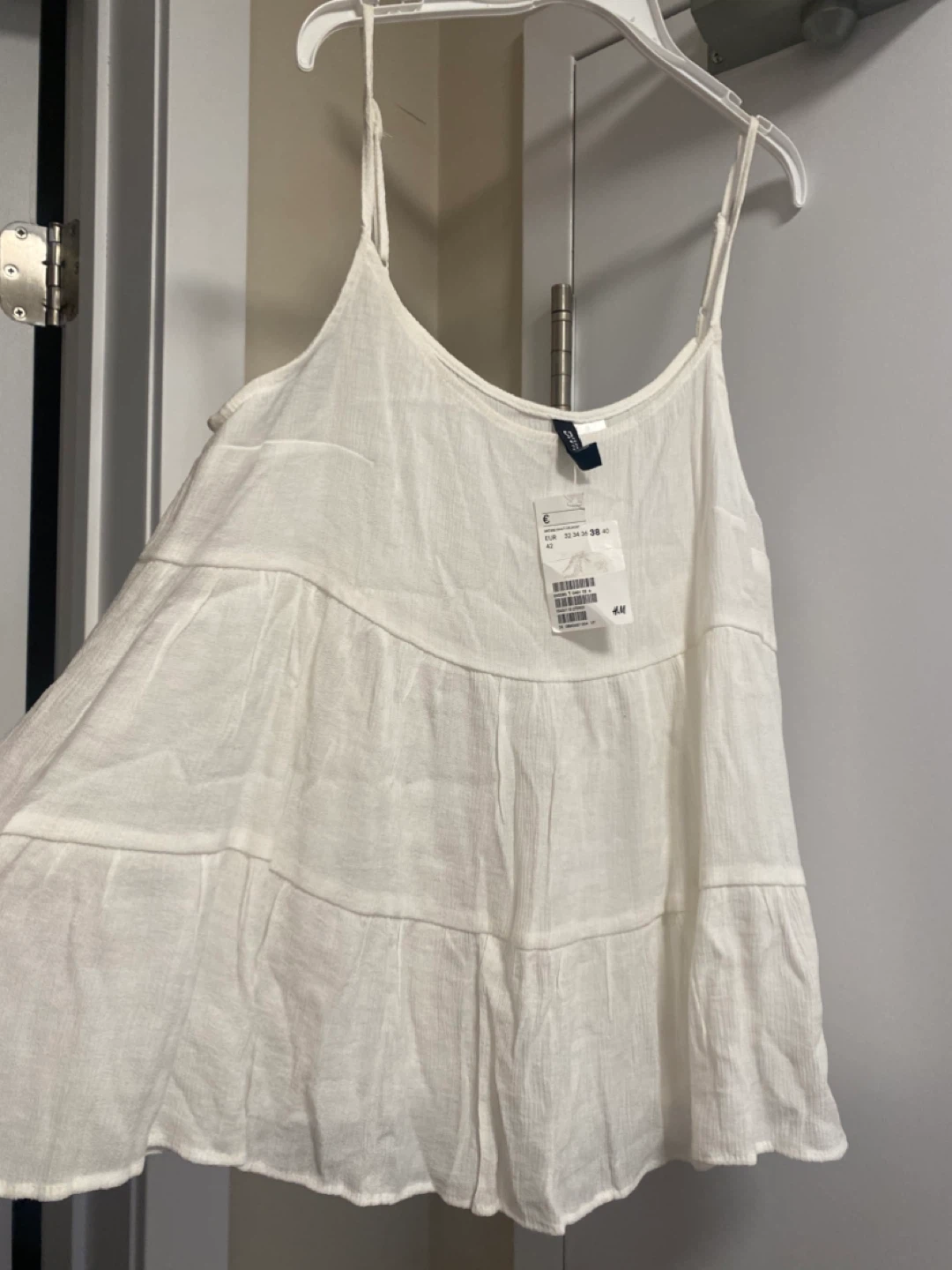 H&M White Tiered Camisole Top - Size 40