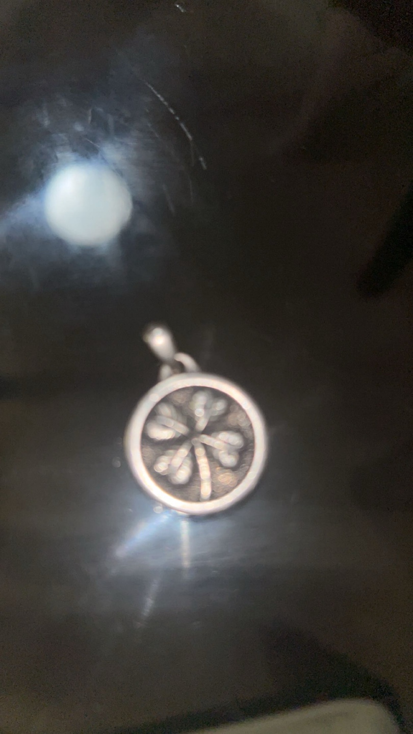 Round Clover Pendant Unisex