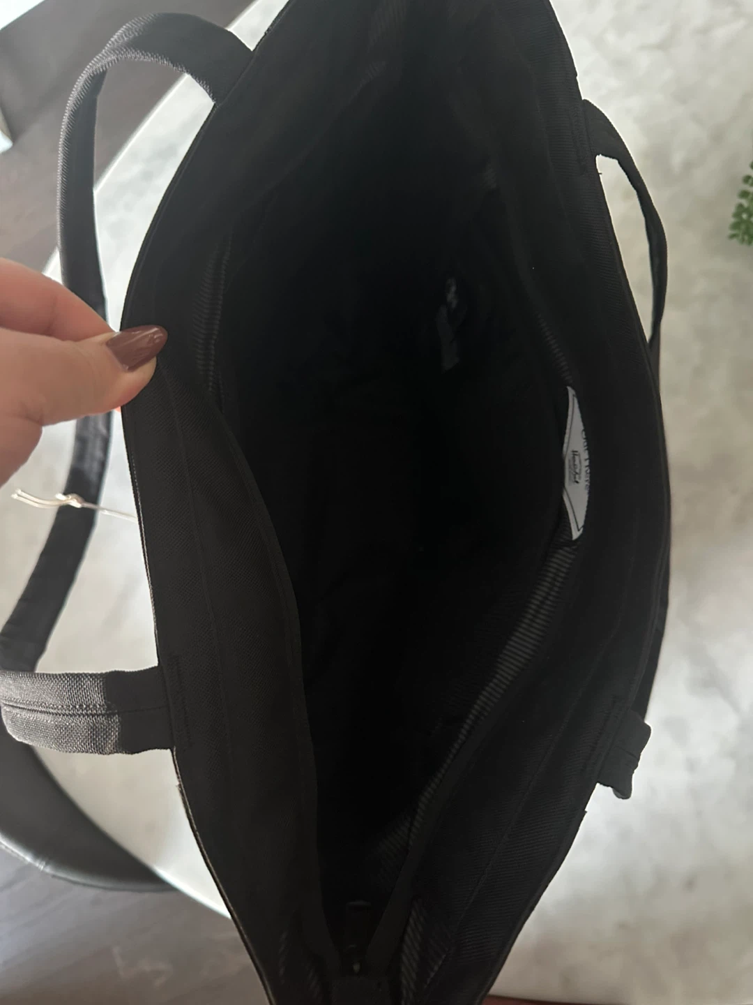 Herschel Black Tote Bag - photo 2