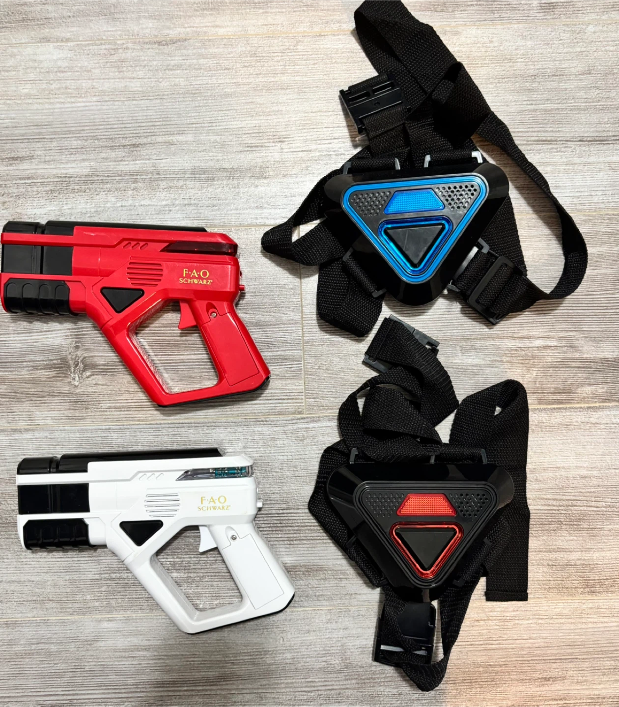 FAO Schwarz Laser Tag Set
