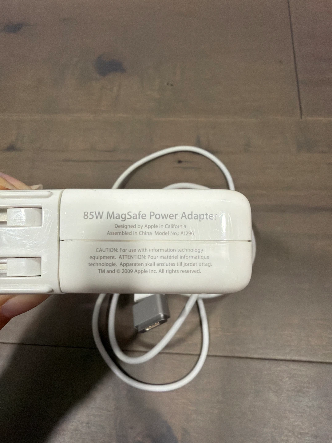Apple 85W MagSafe Power Adapter A1290 - photo 3