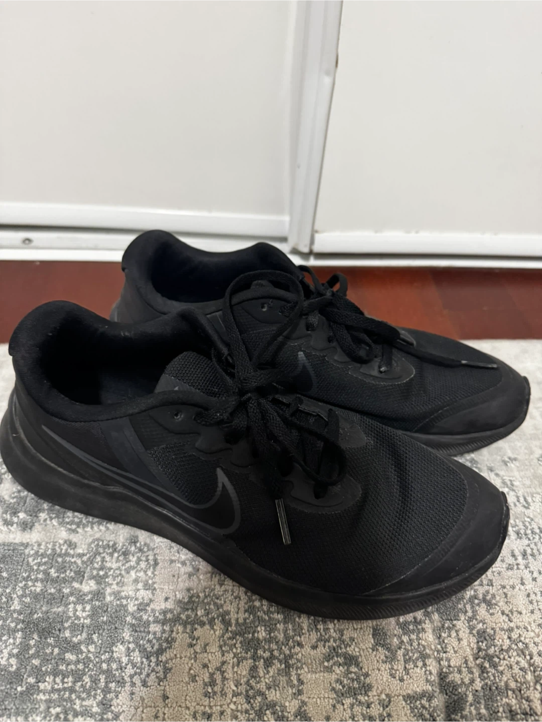 Nike Downshifter 10 Youth Running Shoes Black Size 6Y