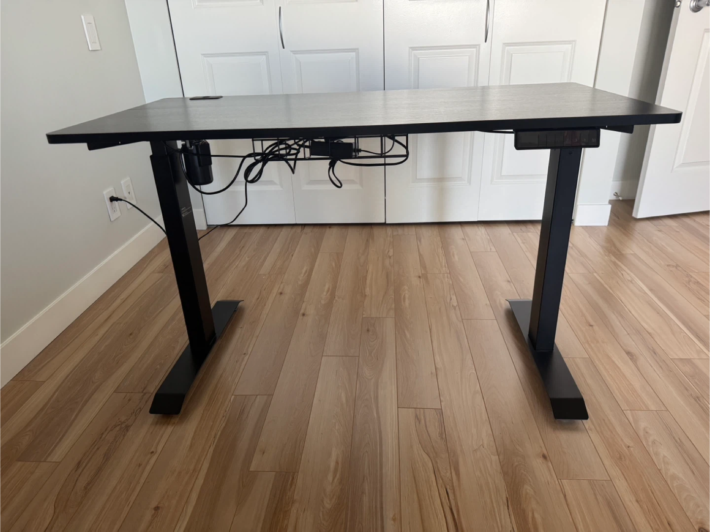 Adjustable Ergonomic Standing Desk with Cable Management Tray - photo 2