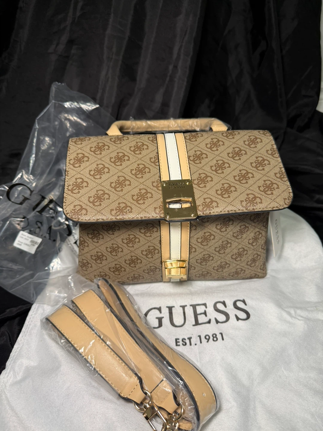 GUESS Brown Monogram Satchel Handbag - photo 5