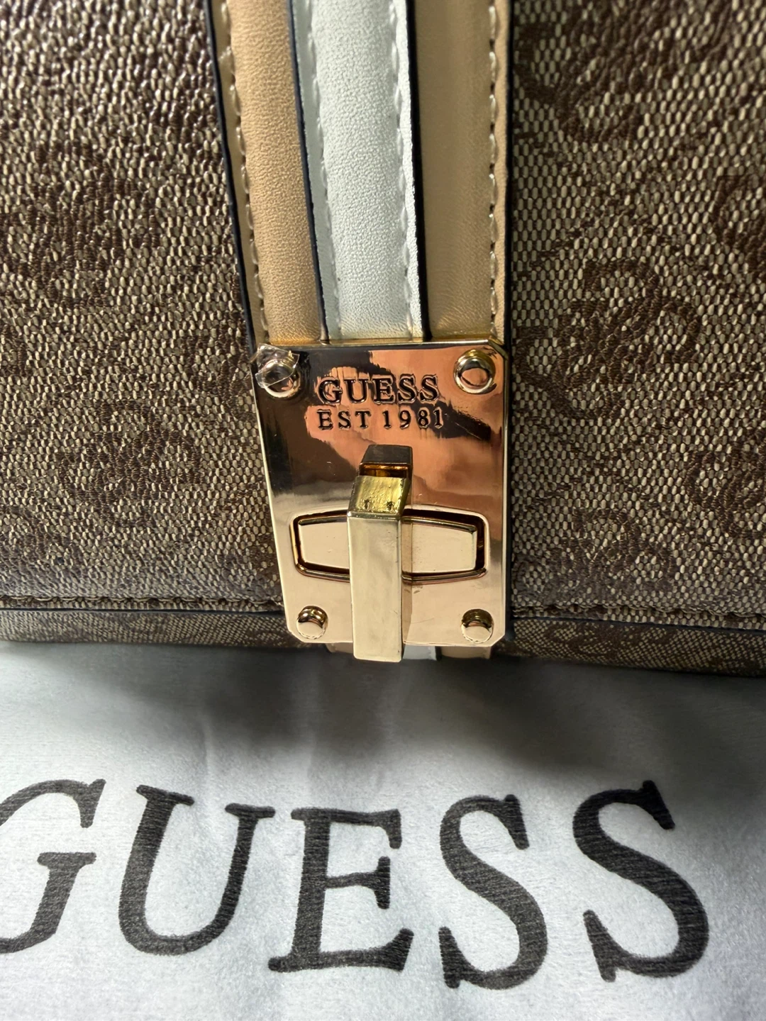 GUESS Brown Monogram Satchel Handbag - photo 4