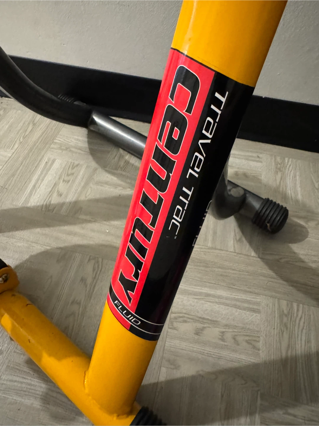 Century Travel Trac Fluid Bicycle Trainer - photo 3