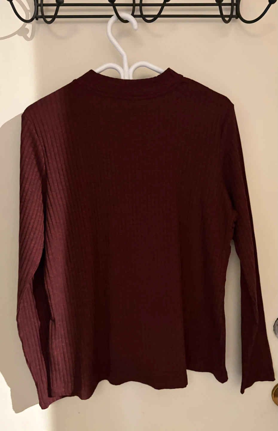Burgundy Ribbed Cutout Mock Neck Long Sleeve Top - photo 2