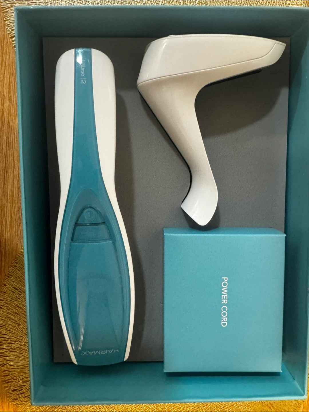 HairMax LaserComb Ultima 12 Hair Growth Device - photo 4