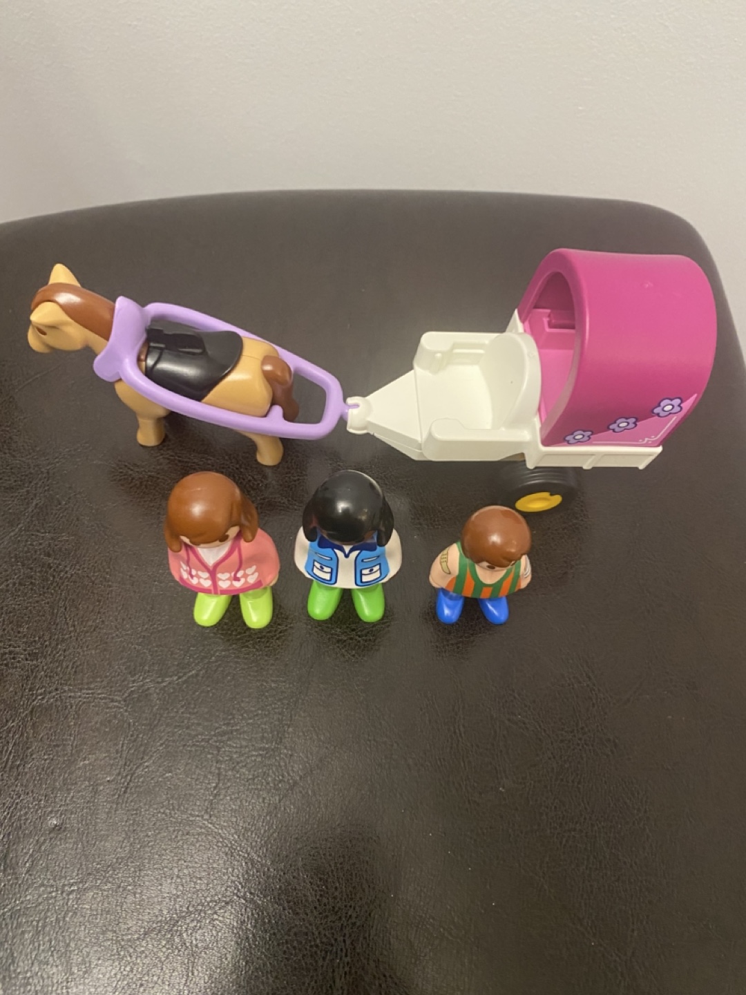 Playmobil 123 Horse Drawn Wagon with Figures - photo 2