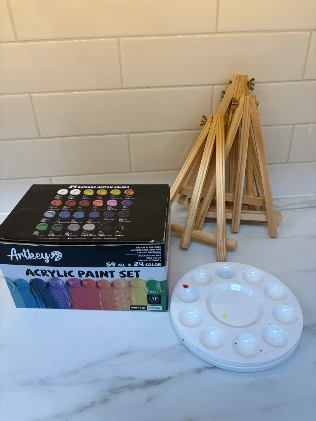 Acrylic Paint Set - 24 Colors with 4 easels and paint palates