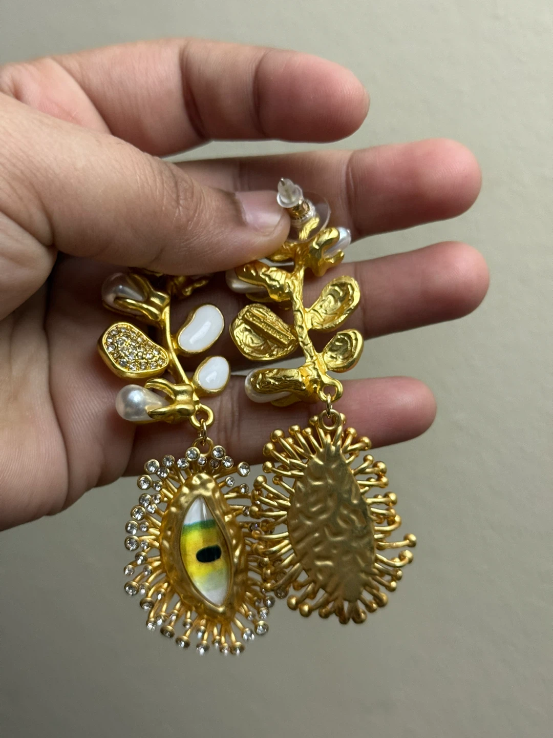 Schiaparelli Inspired Elegant Gold and Pearl Drop Eye Earrings - photo 5