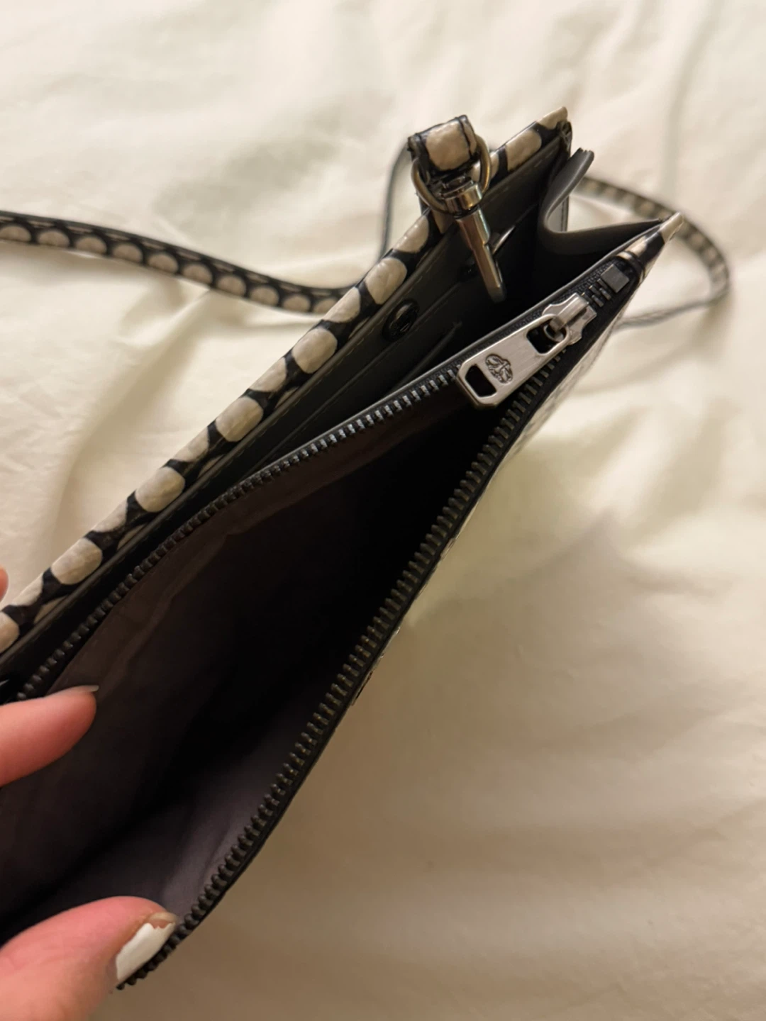 Black & White Polka Dot Wallet/Crossbody Bag - photo 4
