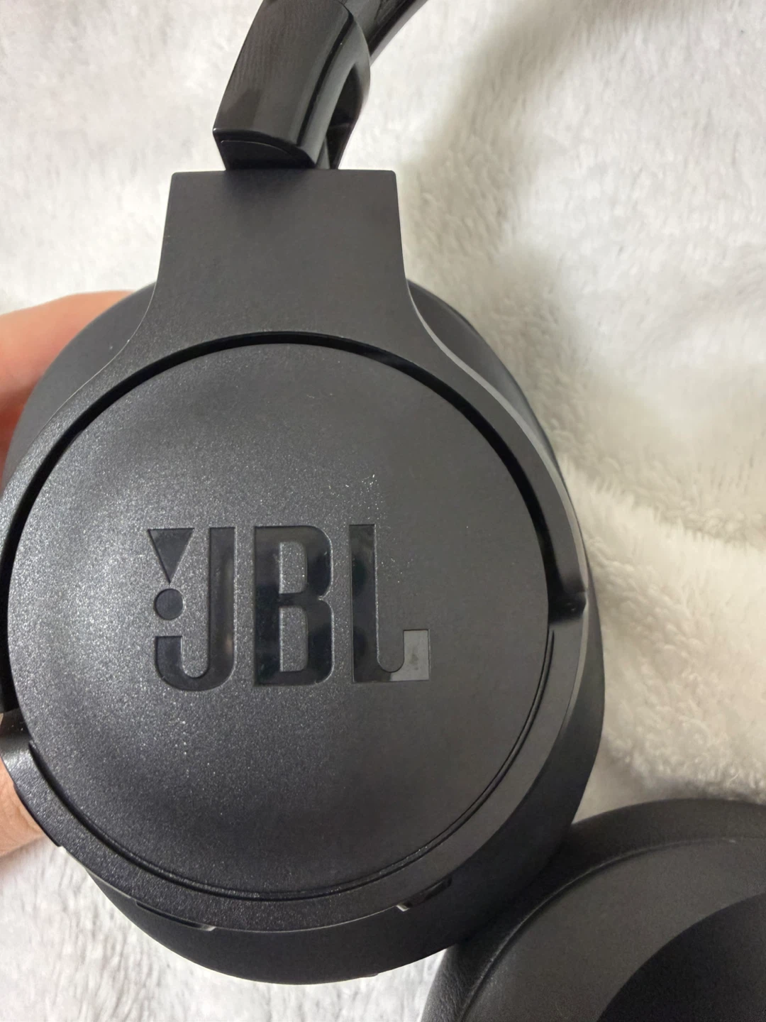 JBL Tune 720BT Wireless Over Ear Headphones (black) - photo 4