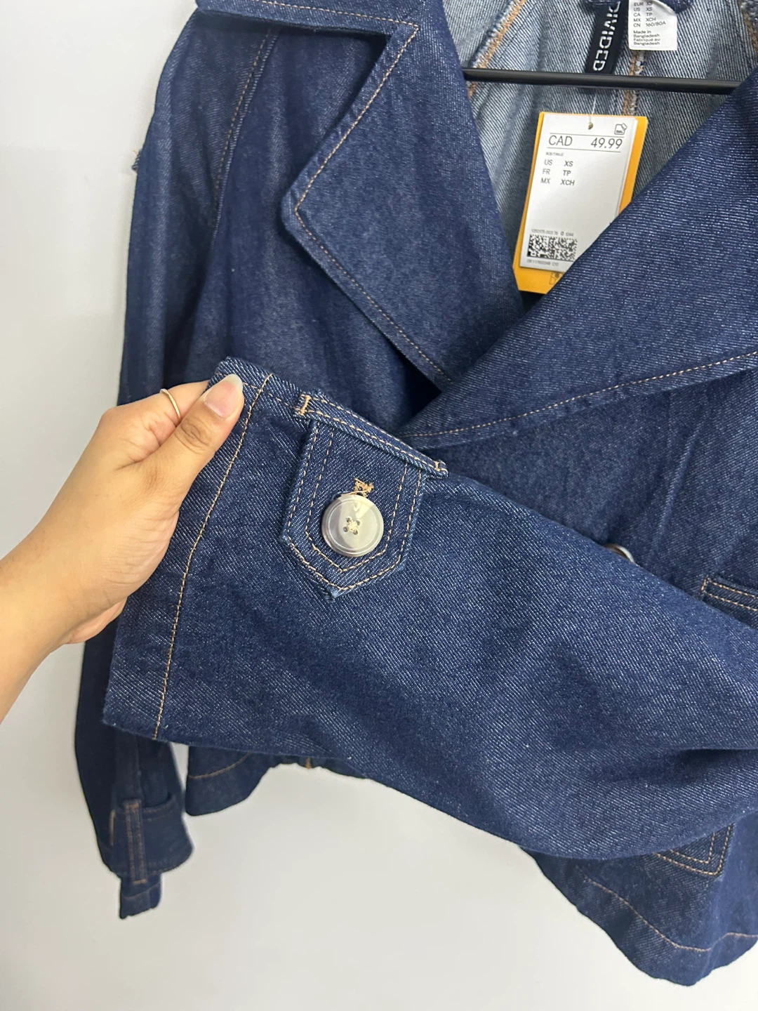 H&M Divided Cropped Denim Jacket - (Size XS, Fits like M) - photo 4