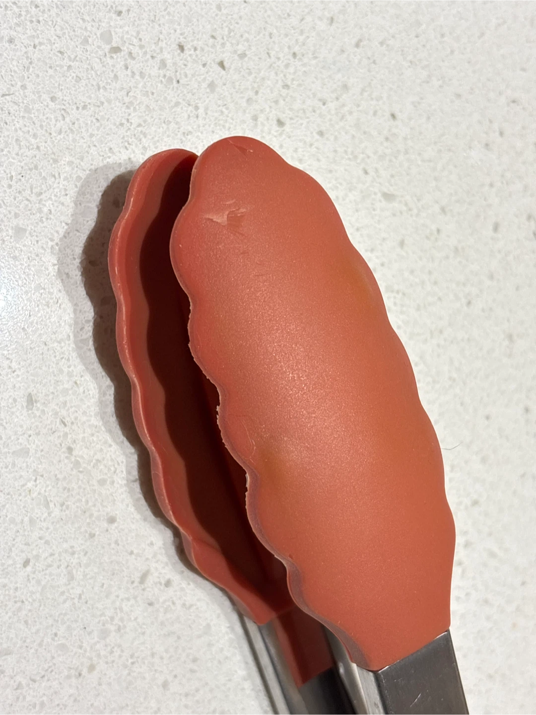FREE tongs - photo 2