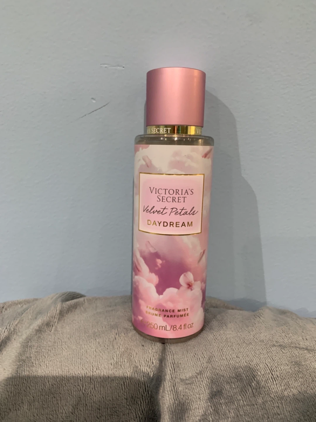 Victoria's Secret Velvet Petals Daydream Fragrance Mist 250mL